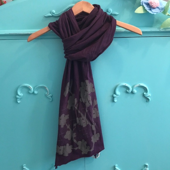 POSITIVE AFFIRMATION SCARF by MAGGIE’S ORGANICS - Picture 3 of 5